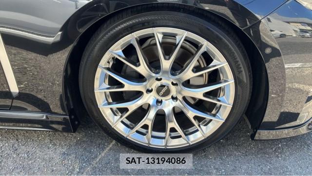 Toyota CROWN 2025-08 8651271-8