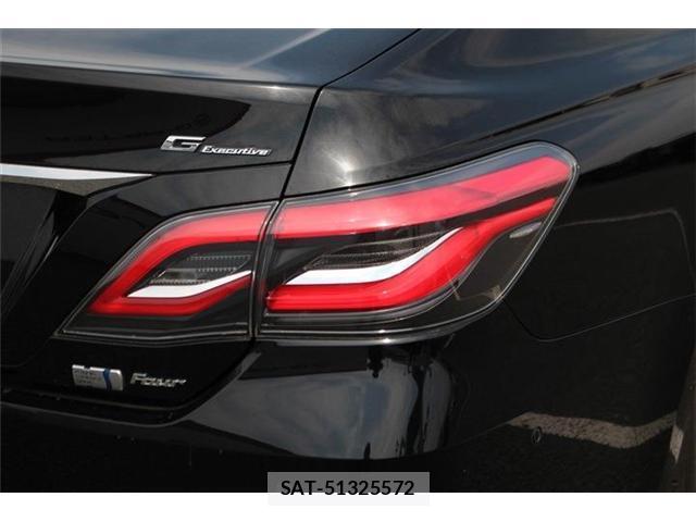Toyota CROWN 2019-01 8651962-18