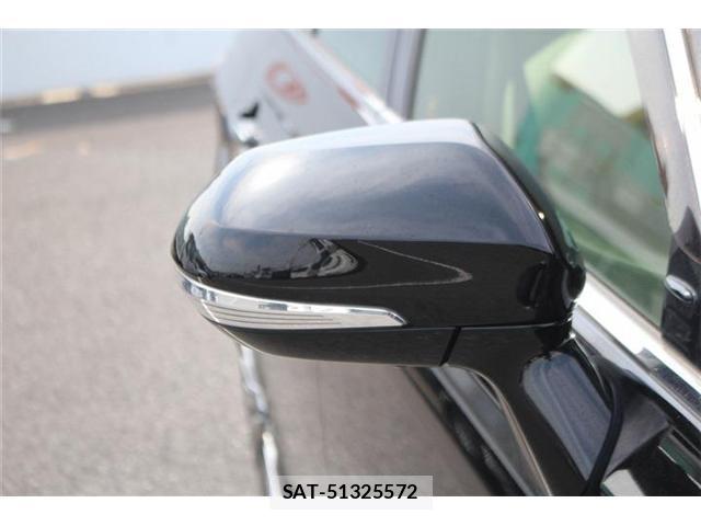 Toyota CROWN 2019-01 8651962-19