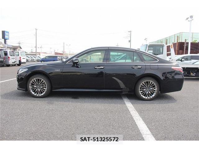 Toyota CROWN 2019-01 8651962-9