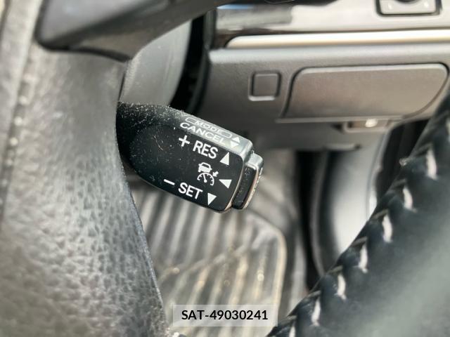 Toyota CROWN 2016-03 8652911-14