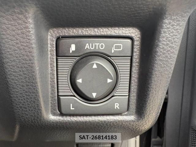 Toyota CROWN 2019-04 8653106-11