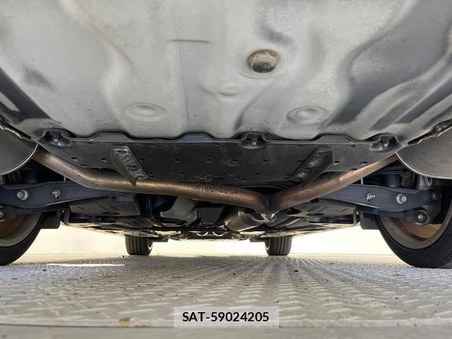 Toyota CROWN 2012-02 8653281-18