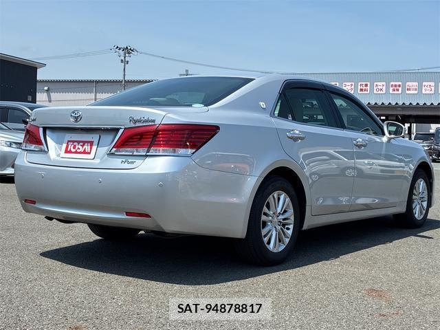 Toyota CROWN 2015-05 8653348-1