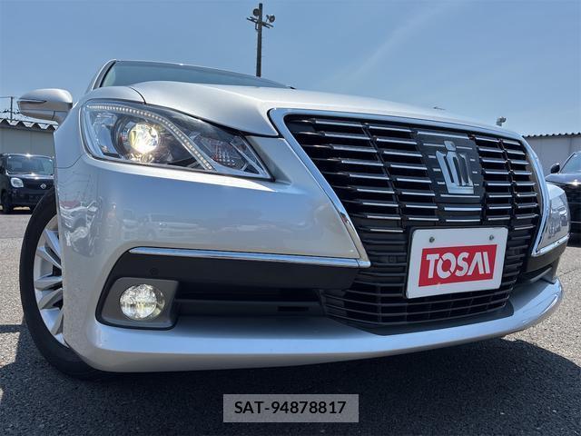 Toyota CROWN 2015-05 8653348-3