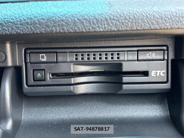 Toyota CROWN 2015-05 8653348-7