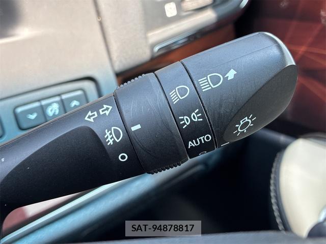 Toyota CROWN 2015-05 8653348-8