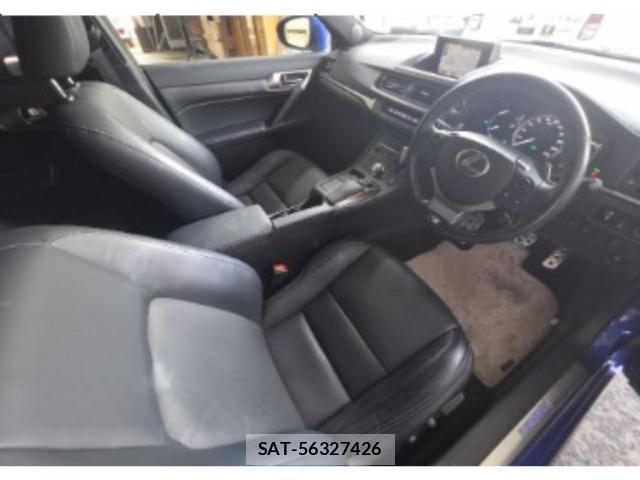 Lexus CT 2015-09 8647007-3