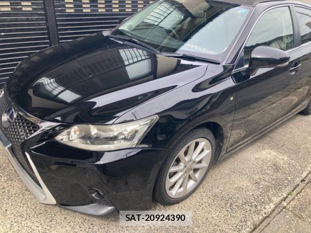 Lexus CT 2011-07 8648542-1