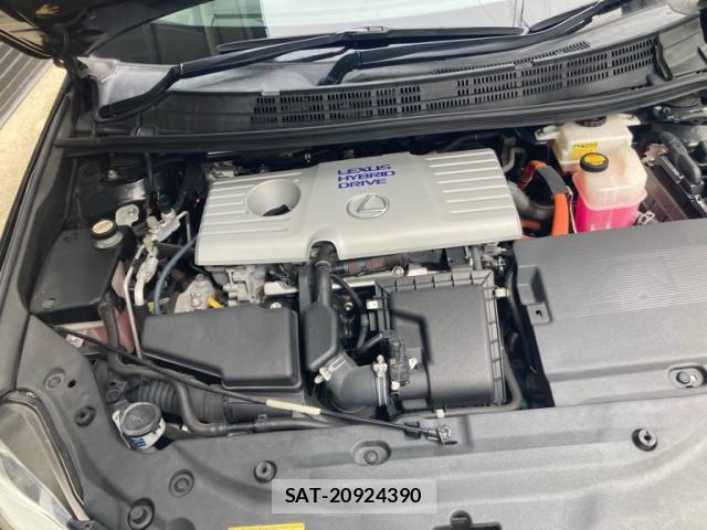 Lexus CT 2011-07 8648542-15