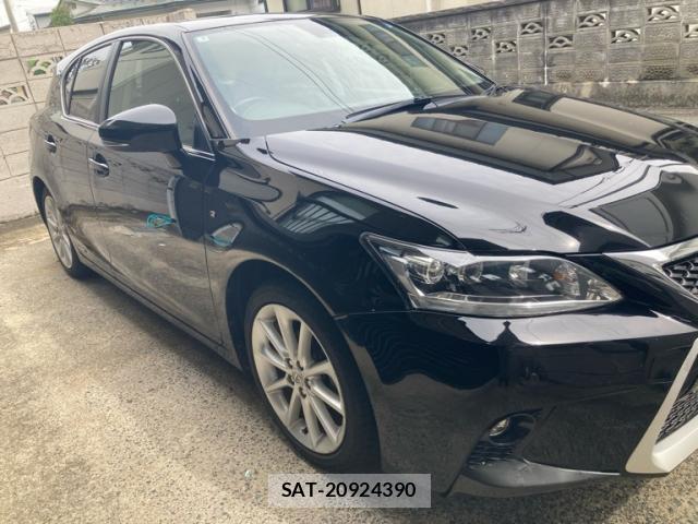 Lexus CT 2011-07 8648542-2