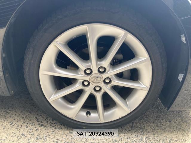 Lexus CT 2011-07 8648542-3