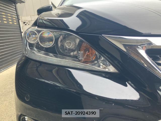 Lexus CT 2011-07 8648542-6