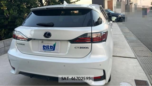 Lexus CT 2014-01 8651282-1