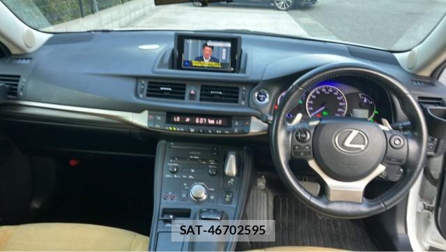 Lexus CT 2014-01 8651282-2