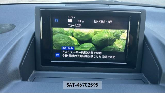 Lexus CT 2014-01 8651282-4