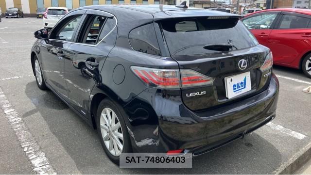 Lexus CT 2012-07 8651360-13