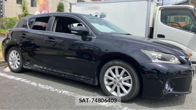 Lexus CT 2012-07 8651360-3