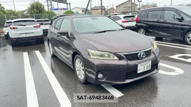 Lexus CT 2011-10 8653130-0
