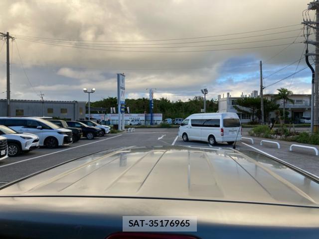 Nissan CUBE 2011-06 8648726-2