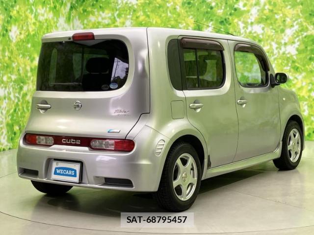 Nissan CUBE 2010-02 8653473-2