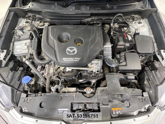 Mazda CX-3 2017-08 8647931-17