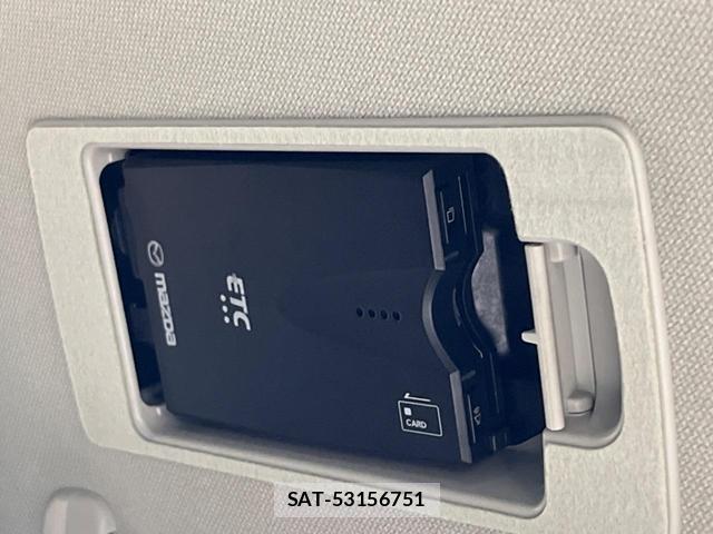 Mazda CX-3 2017-08 8647931-6