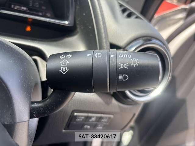 Mazda CX-3 2018-05 8649108-11