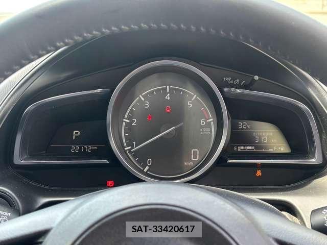 Mazda CX-3 2018-05 8649108-5