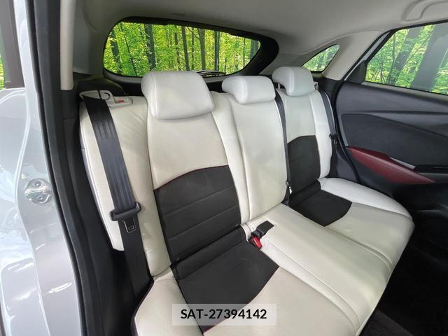 Mazda CX-3 2015-09 8649132-8