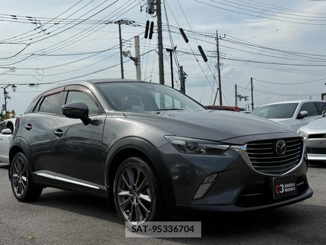 Mazda CX-3 2017-01 8651814-13