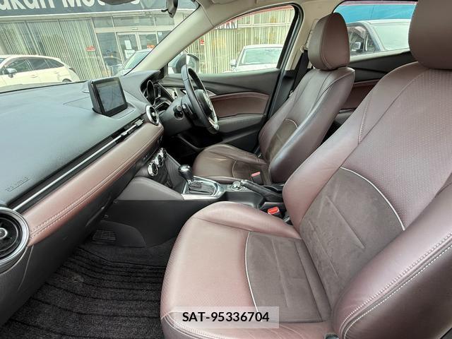 Mazda CX-3 2017-01 8651814-16