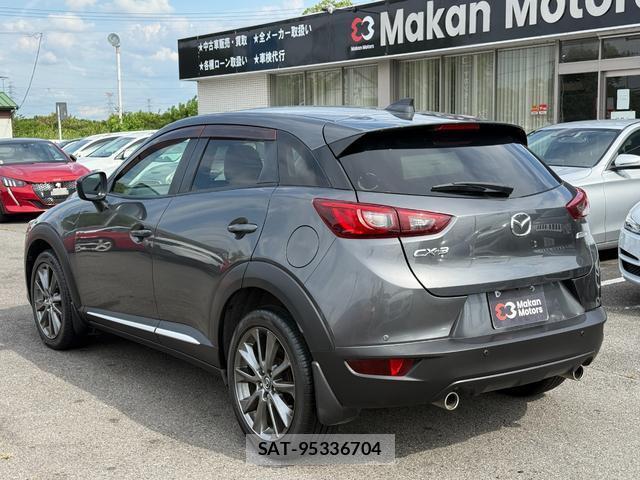 Mazda CX-3 2017-01 8651814-9