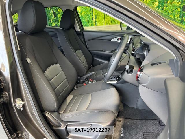Mazda CX-3 2016-12 8652973-7