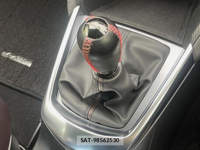 Mazda CX-3 2018-02 8653028-4