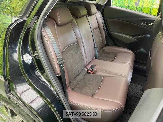 Mazda CX-3 2018-02 8653028-8