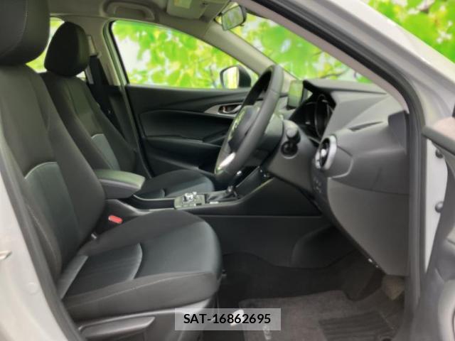 Mazda CX-3 2021-05 8653617-4