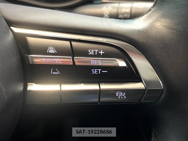 Mazda CX-30 2023-08 8649220-4