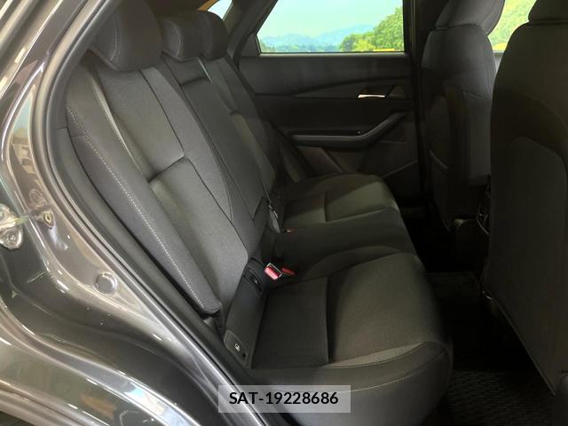 Mazda CX-30 2023-08 8649220-8