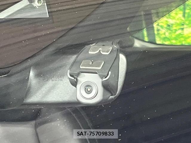 Mazda CX-30 2021-09 8649359-5