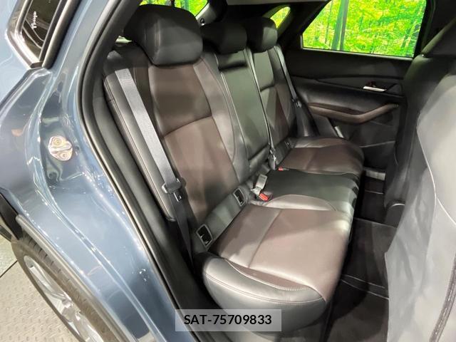 Mazda CX-30 2021-09 8649359-8