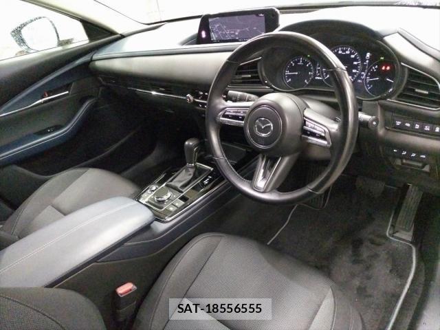 Mazda CX-30 2023-09 8650629-2