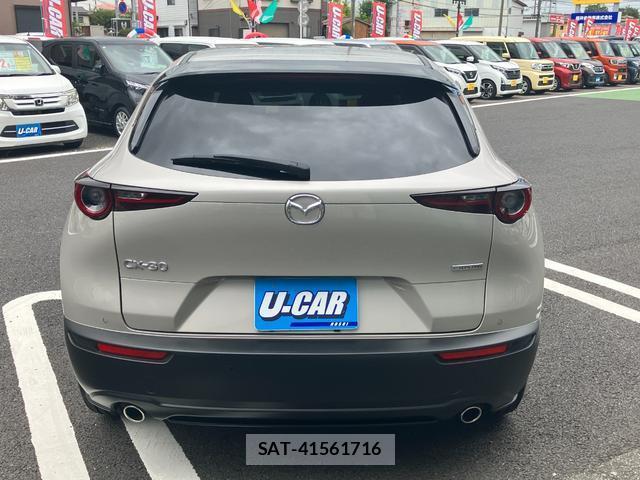 Mazda CX-30 2023-12 8650868-1