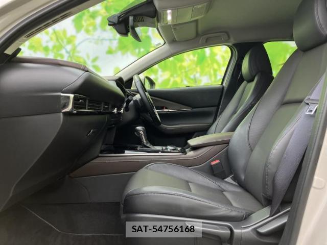 Mazda CX-30 2022-08 8651796-6