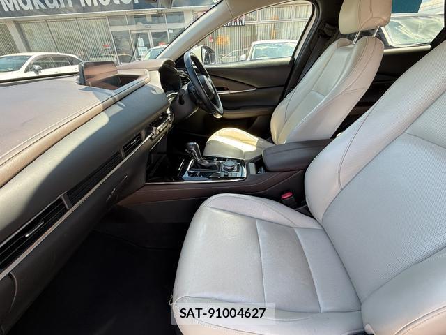 Mazda CX-30 2020-03 8651811-16