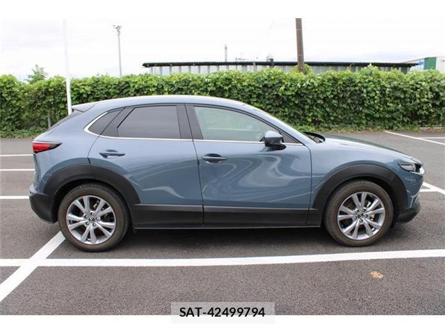 Mazda CX-30 2021-09 8651896-8