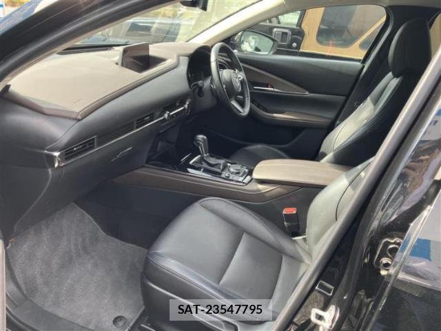 Mazda CX-30 2023-02 8653540-4
