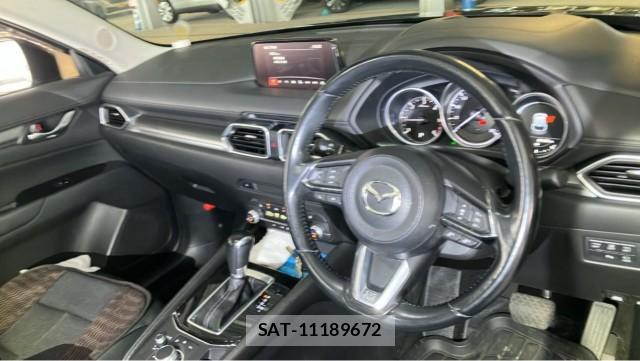 Mazda CX-5 2019-03 8651394-2