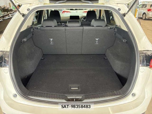 Mazda CX-5 2022-02 8652664-7