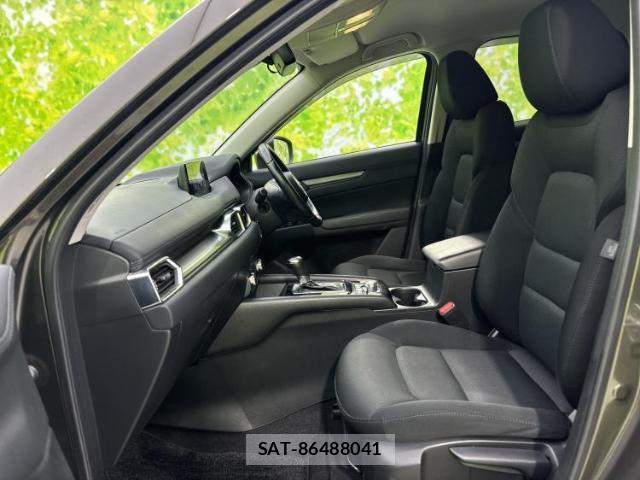 Mazda CX-5 2017-11 8653488-5